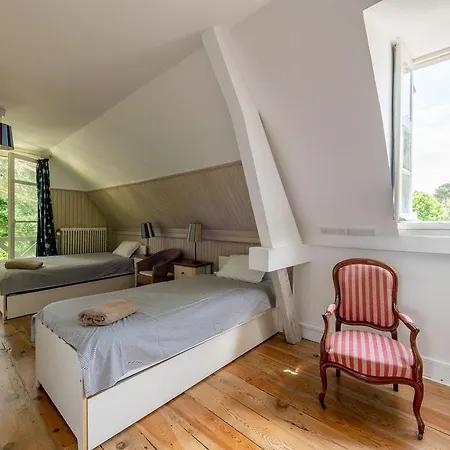 Belle Xixe Avec Piscine, Villa *